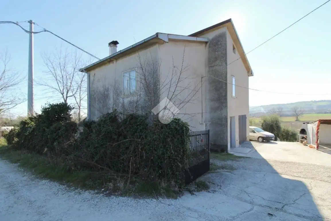 Rustico - Casale in vendita a Roseto degli Abruzzi