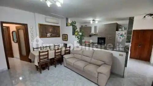 Appartamento in vendita a Giuliano di Roma