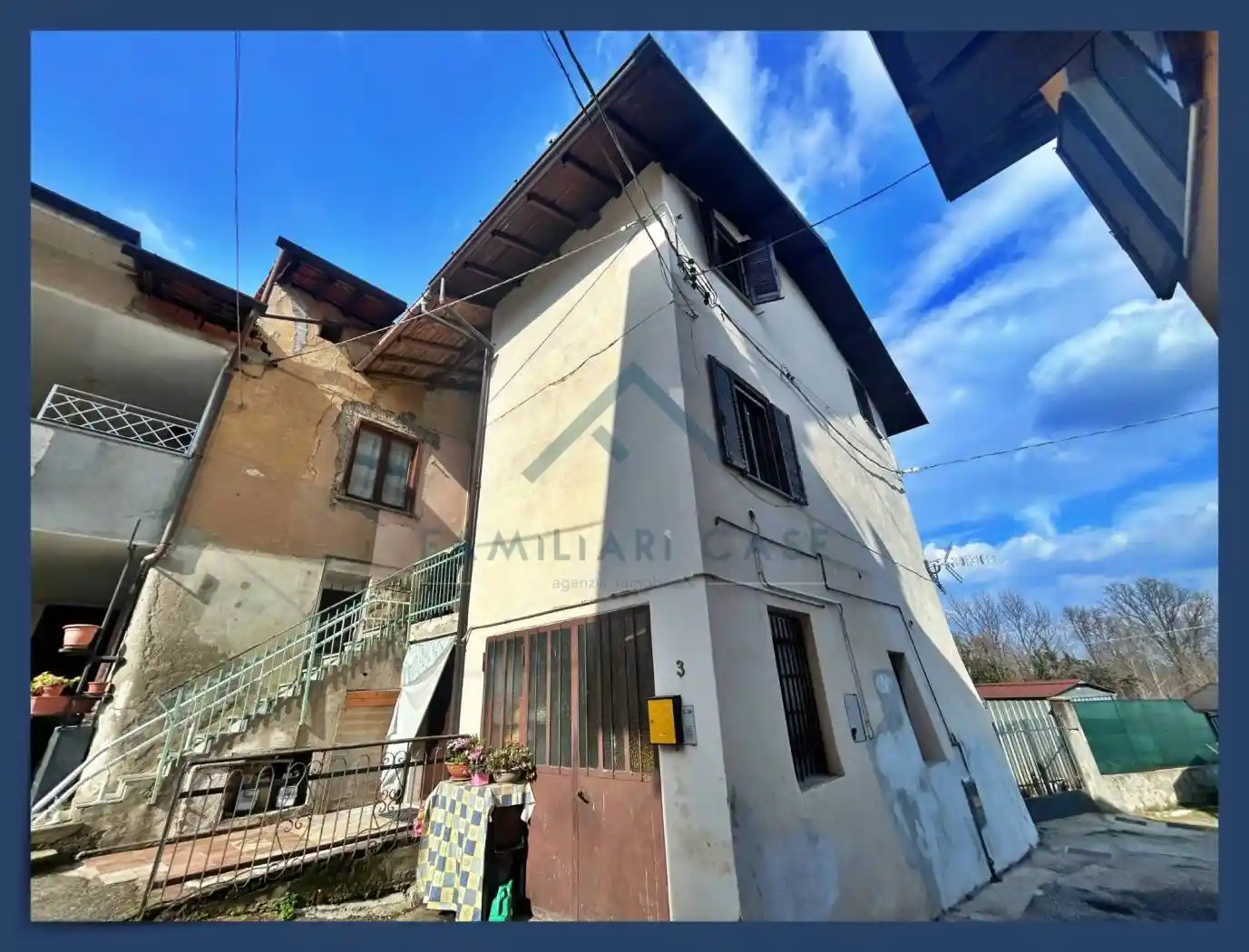 Casa indipendente in vendita a Caronno Varesino