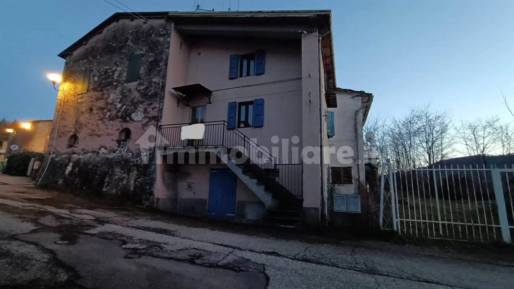 Casa indipendente in vendita a San Benedetto Val di Sambro