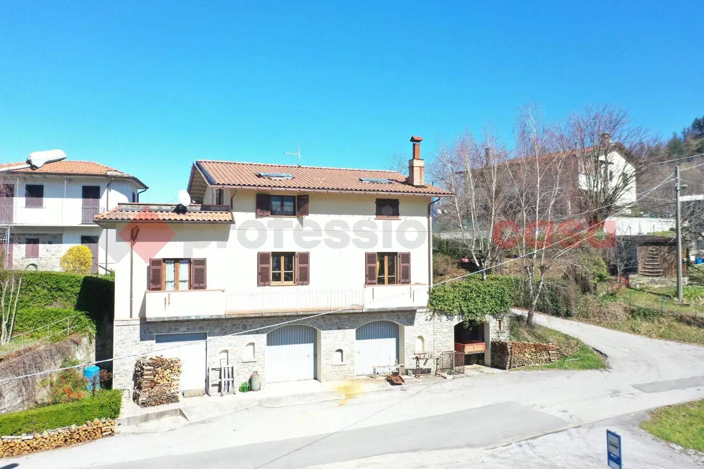 Casa indipendente in vendita a Minucciano