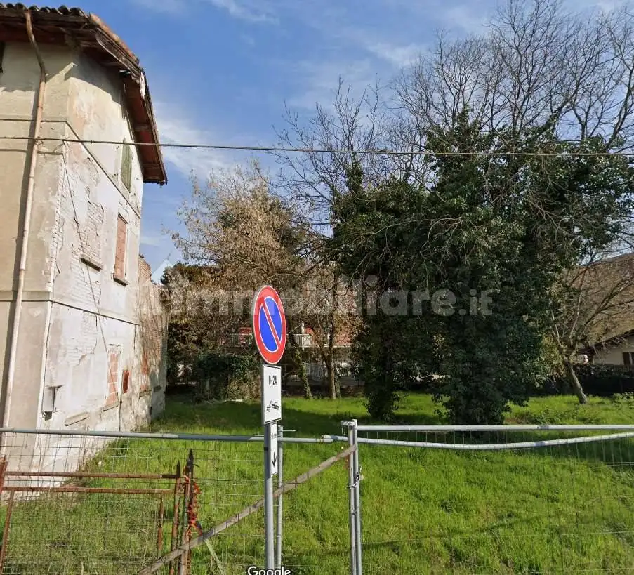 Casa indipendente in vendita a Reggio Emilia