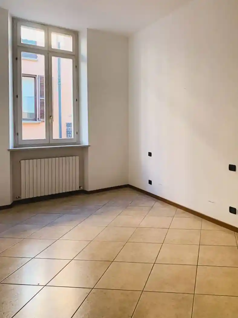 Bilocale piazza Duomo, Centro Storico, Voghera - foto 3