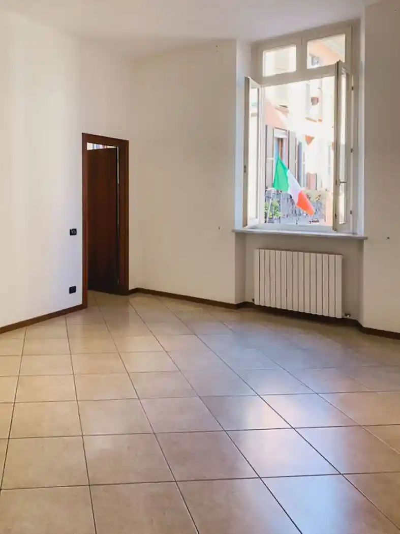 Bilocale piazza Duomo, Centro Storico, Voghera - foto 4