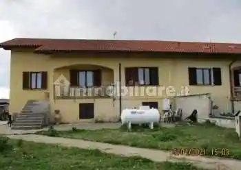 Appartamento in vendita a Ossona