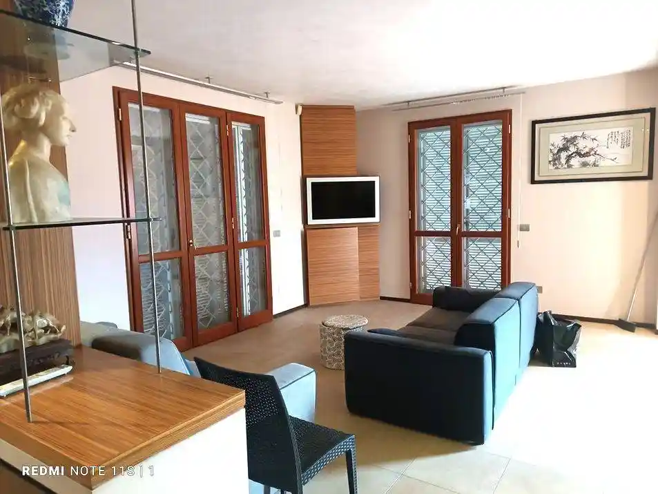 Villa in vendita a Carmignano