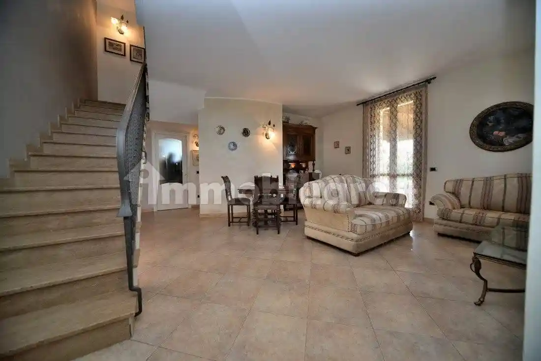 Casa indipendente in vendita a Correggio