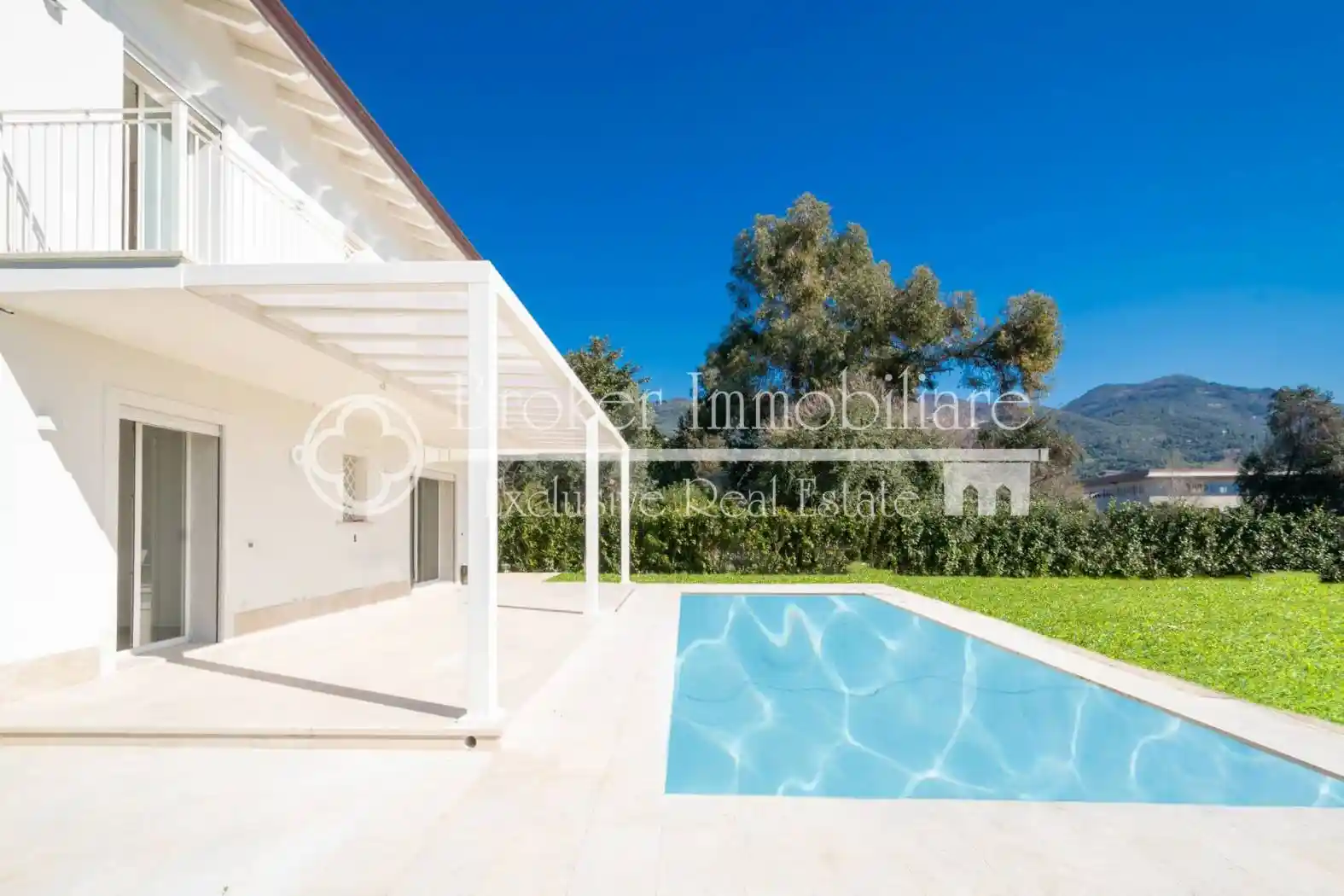 Villa in vendita a Pietrasanta