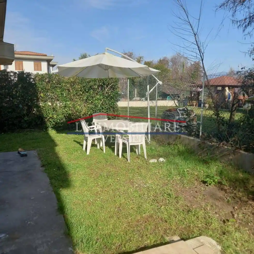 Villetta a schiera in vendita a Massa