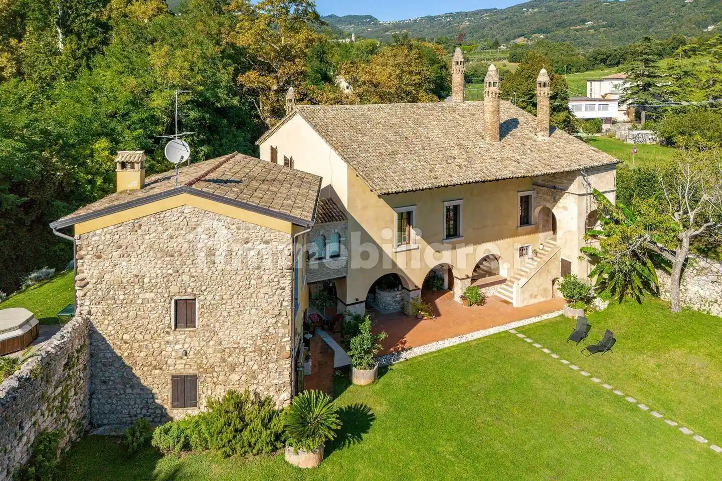 Villa in vendita a Caprino Veronese