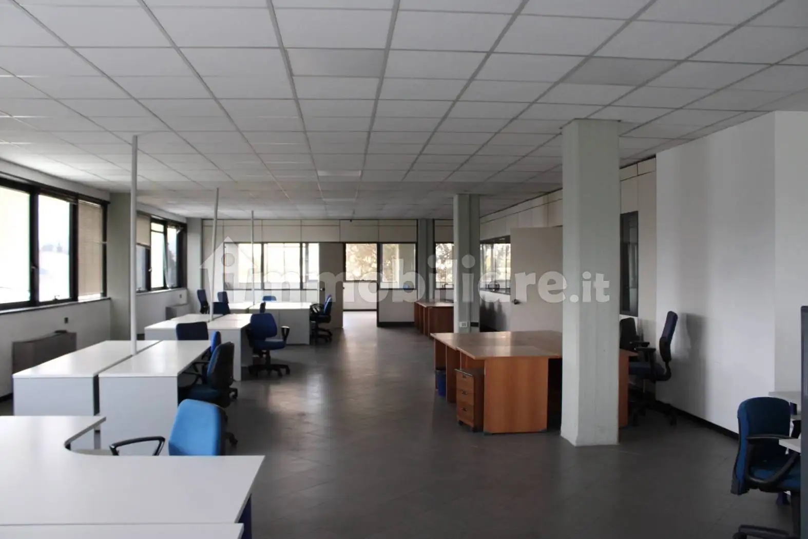 Palazzo - Edificio in affitto a Scandicci