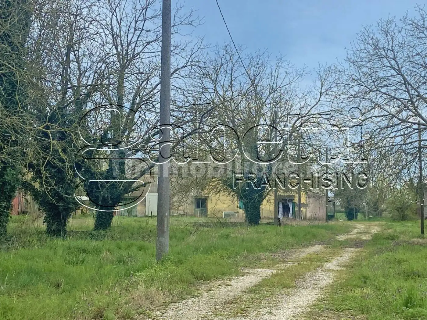 Rustico - Casale in vendita a Ferrara