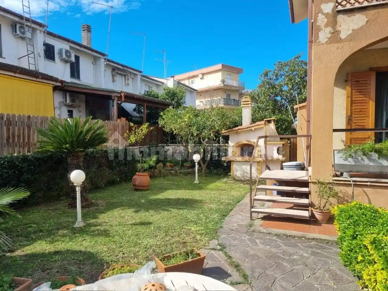 Villa in vendita a Ladispoli