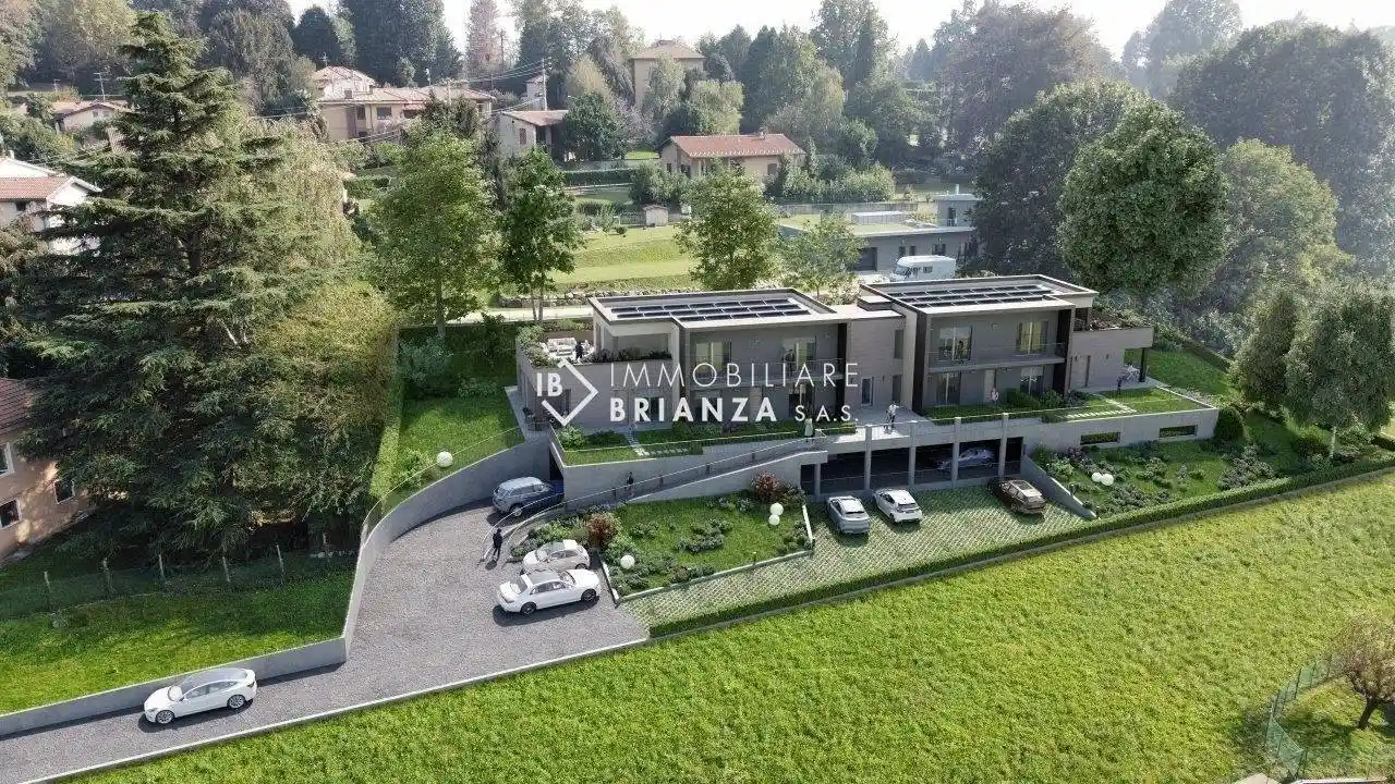 Appartamento in vendita a Monticello Brianza