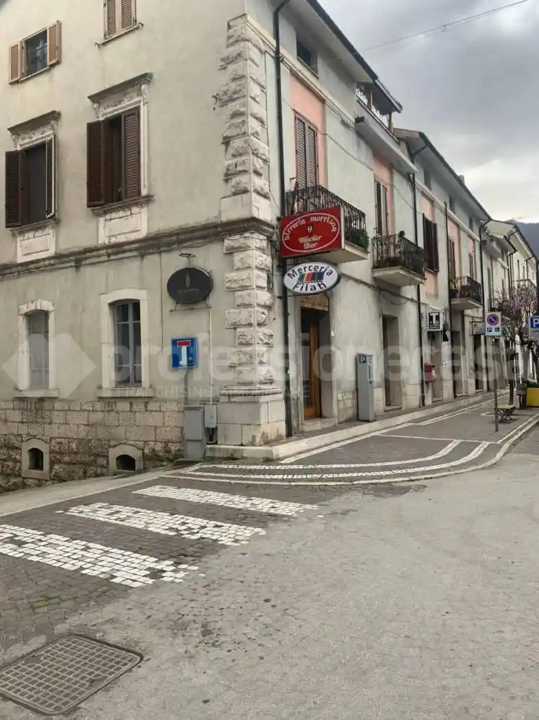 Attico via Umberto I 47, Centro, Castel di Sangro - foto 3
