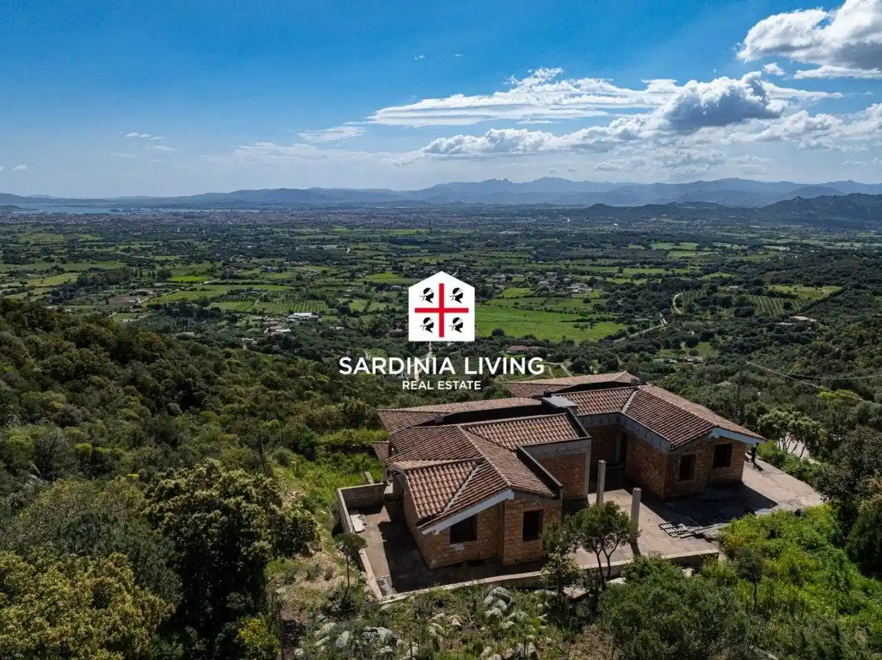 Villa unifamiliare 500 m², Santa Mariedda, Olbia - foto 3