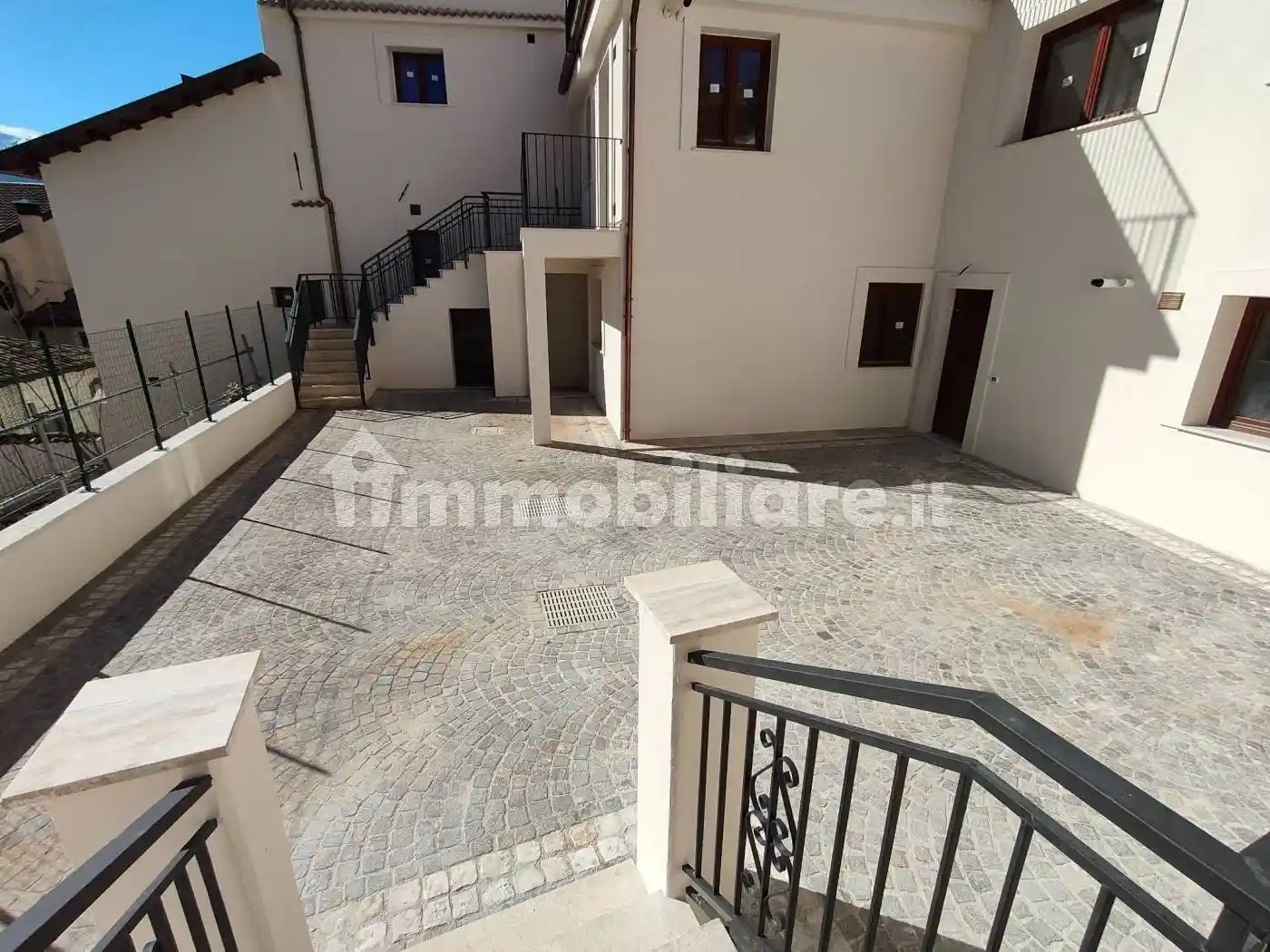 Bilocale ottimo stato, piano terra, Villa Comunale, L'Aquila - foto 2