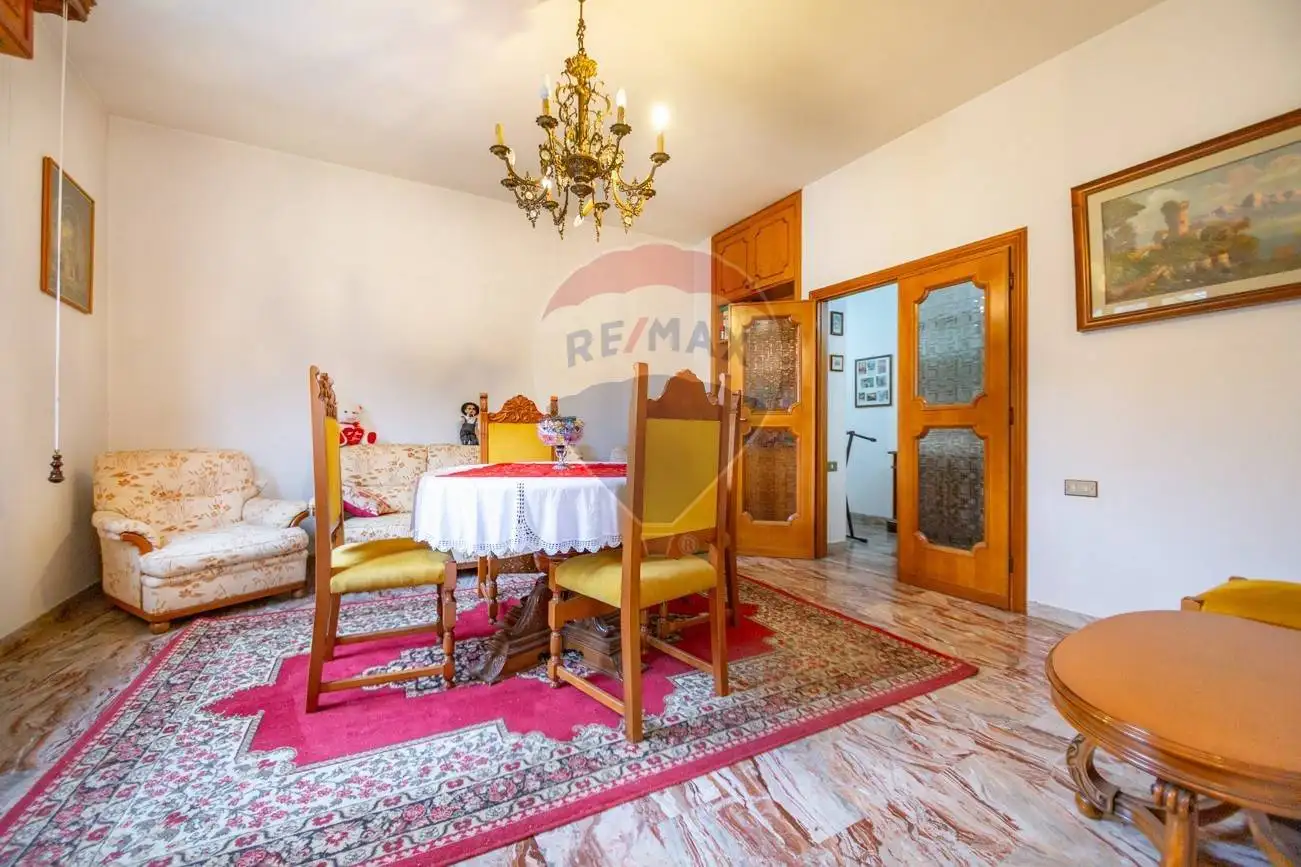 Appartamento in vendita a Loreto Aprutino