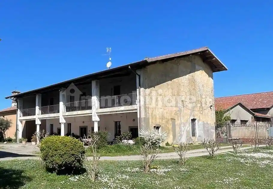 Rustico - Casale in vendita a Chiari