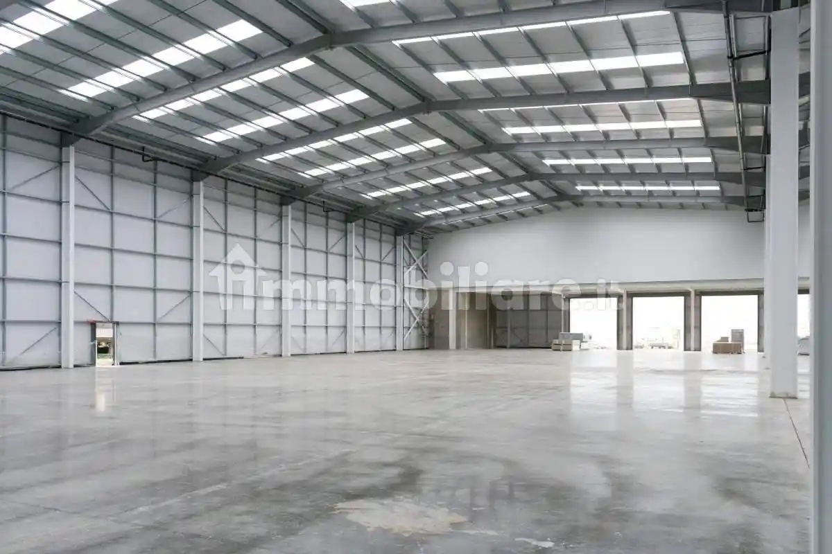 Palazzo - Edificio in vendita a Scandicci