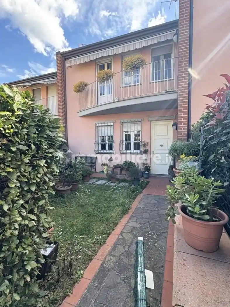 Villa a schiera via della Santissima Annunziata,  859, Santissima Annunziata, Lucca - foto 2