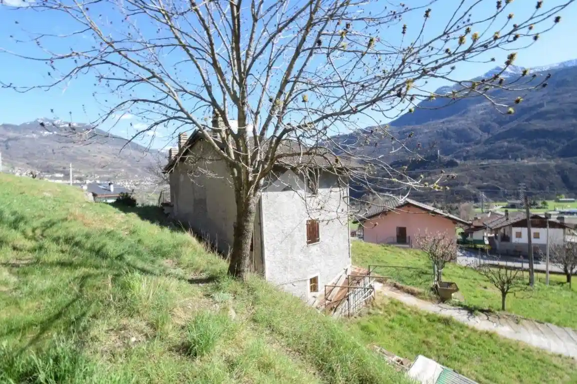 Casa indipendente in vendita a Chatillon