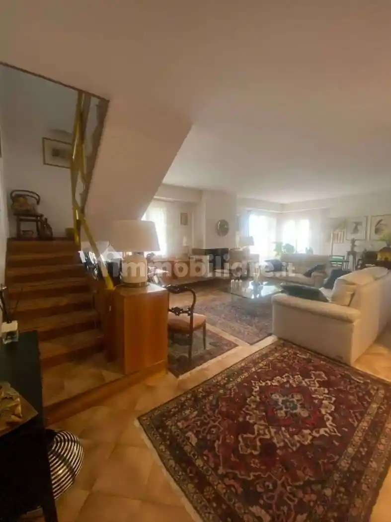 Terratetto unifamiliare 260 m², buono stato, San Giuliano, Arezzo - foto 5