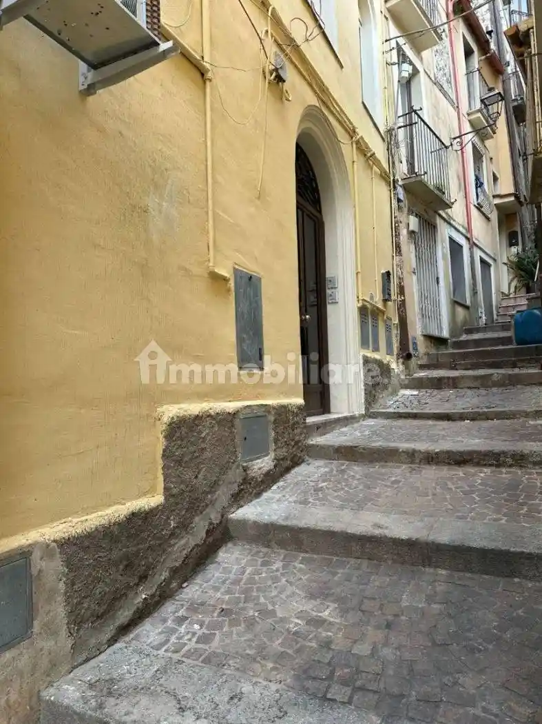 Trilocale Vico 5 Giuseppe Mazzini 1, Centro Storico, Catanzaro - foto 2
