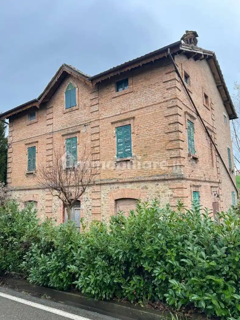 Casa indipendente in vendita a Castelvetro di Modena