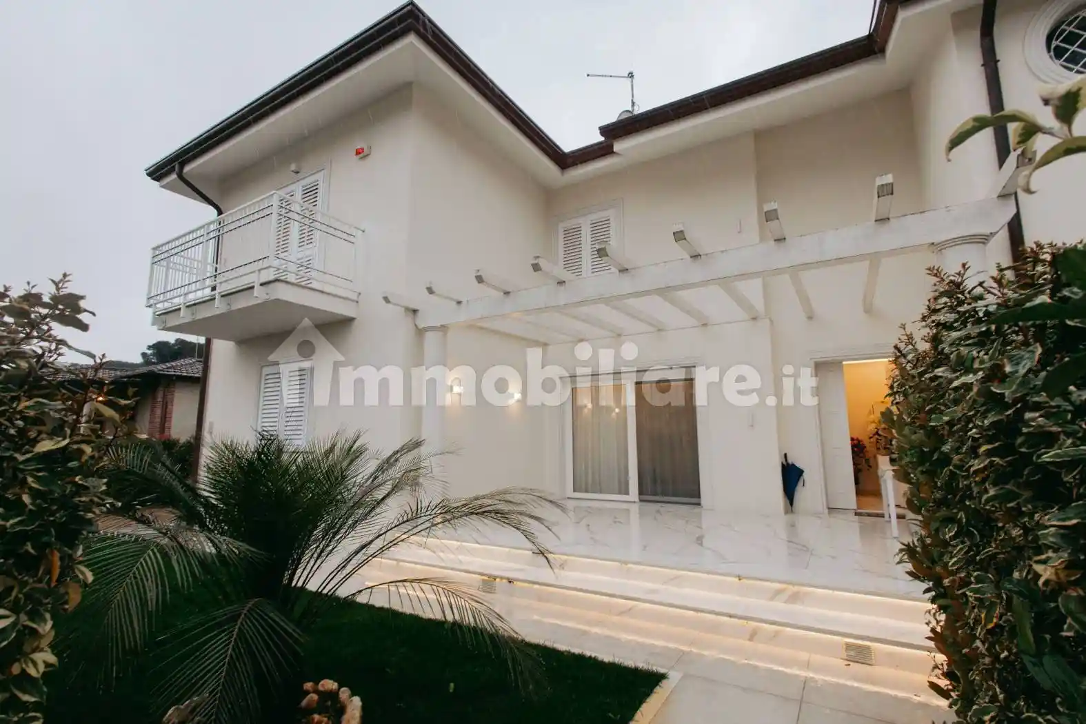 Villa in vendita a Lucca