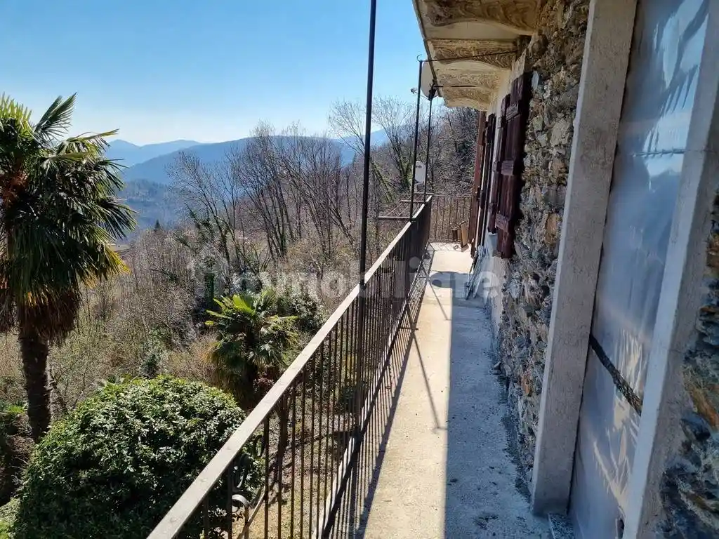 Villa unifamiliare via Verazzi, Caprezzo - foto 5