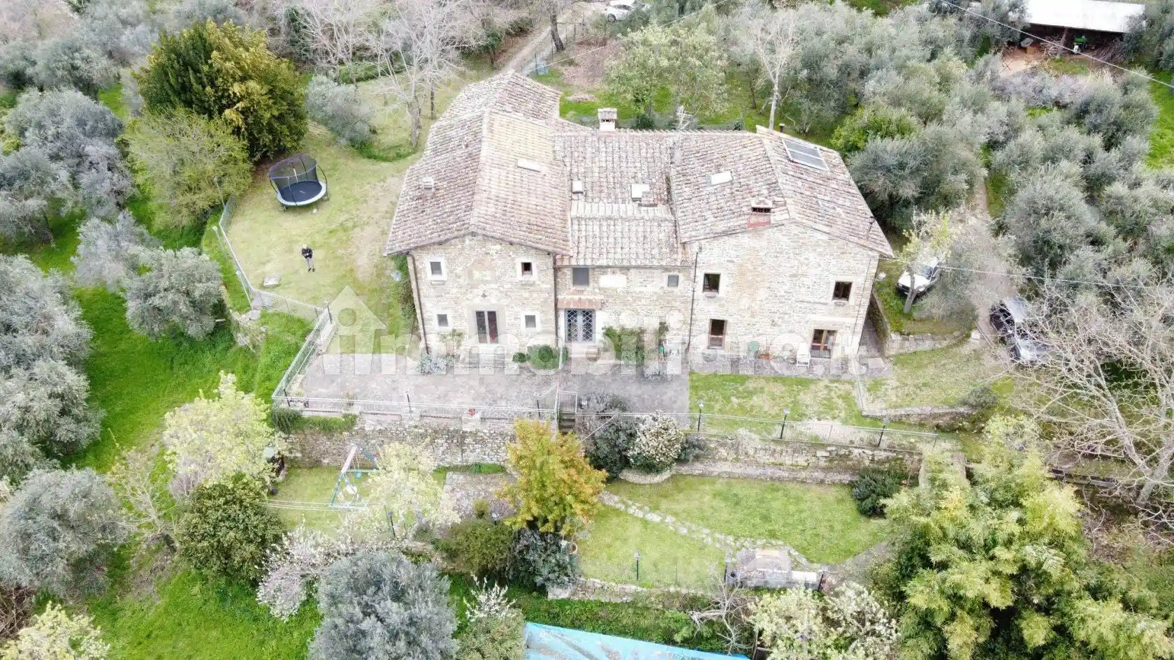 Rustico - Casale in vendita a Reggello