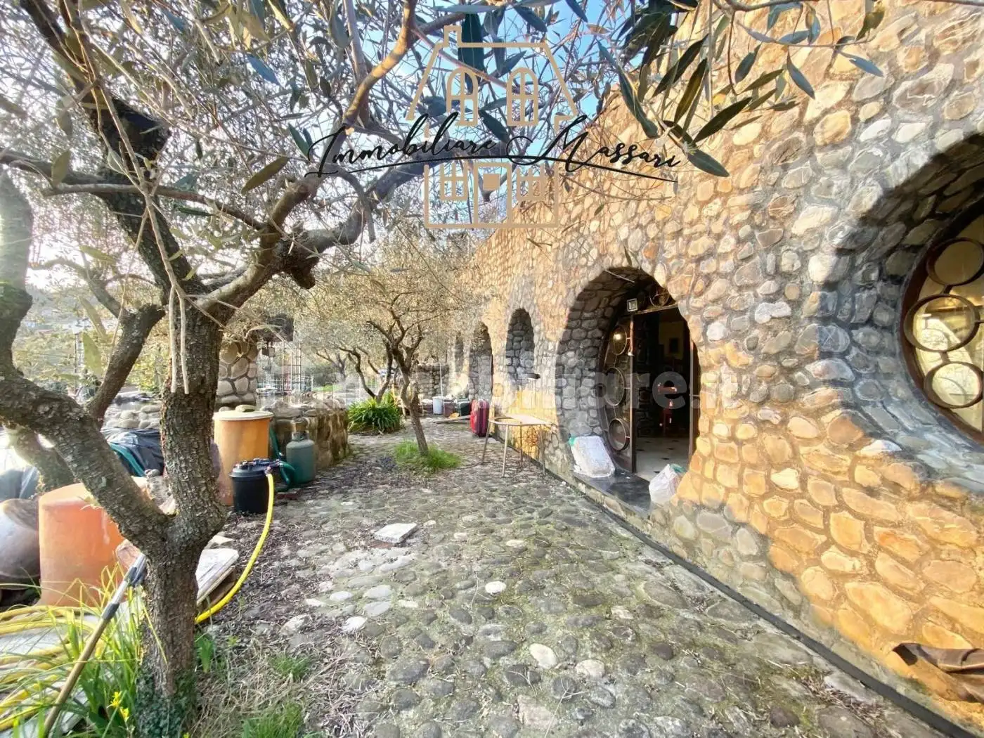 Villa in vendita a Calice al Cornoviglio