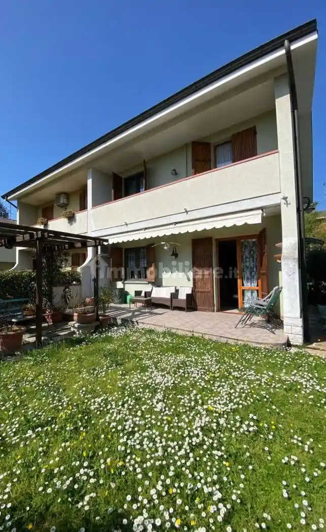 Villetta a schiera in vendita a Sassuolo