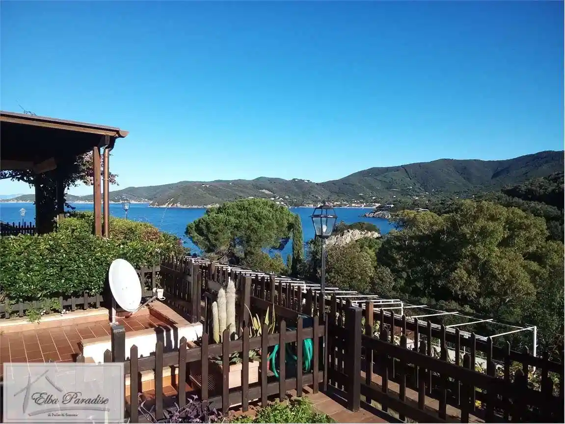 Appartamento in vendita a Marciana