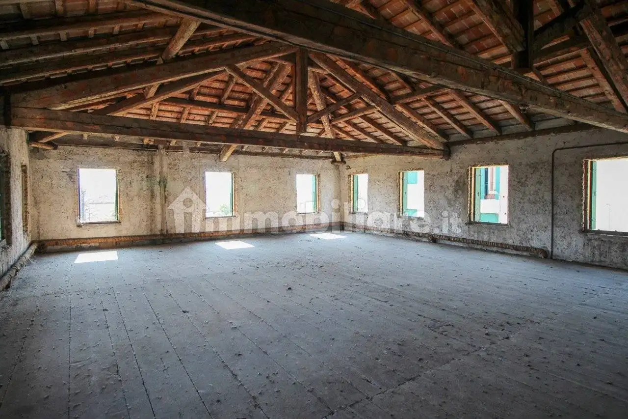 Casa indipendente in vendita a Vazzola