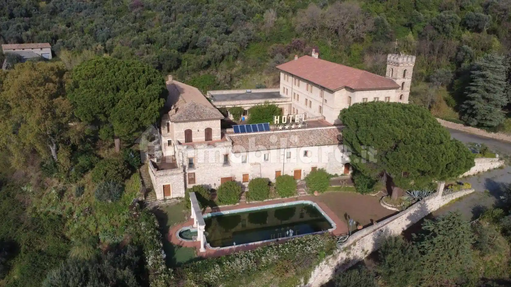 Palazzo - Edificio in vendita a Tivoli