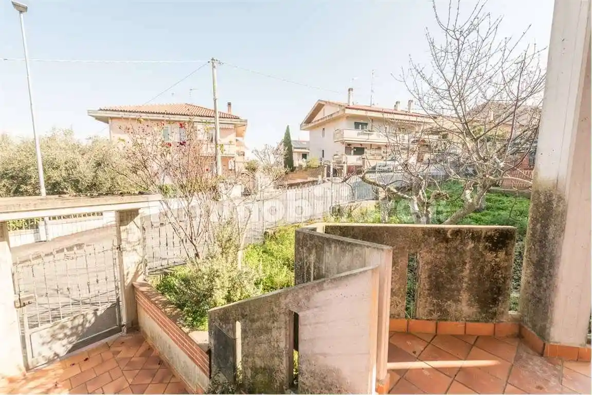 Appartamento via pignatara, 175, Centro, Cappelle sul Tavo - foto 4