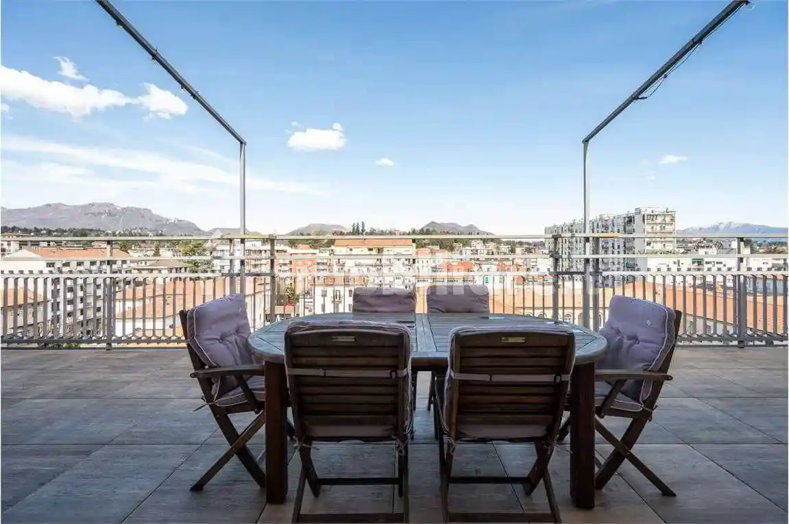 Attico - Mansarda in vendita a Varese