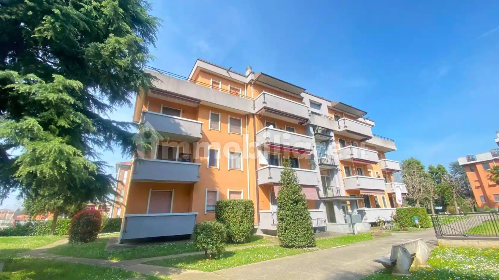 Appartamento in vendita a Roncello