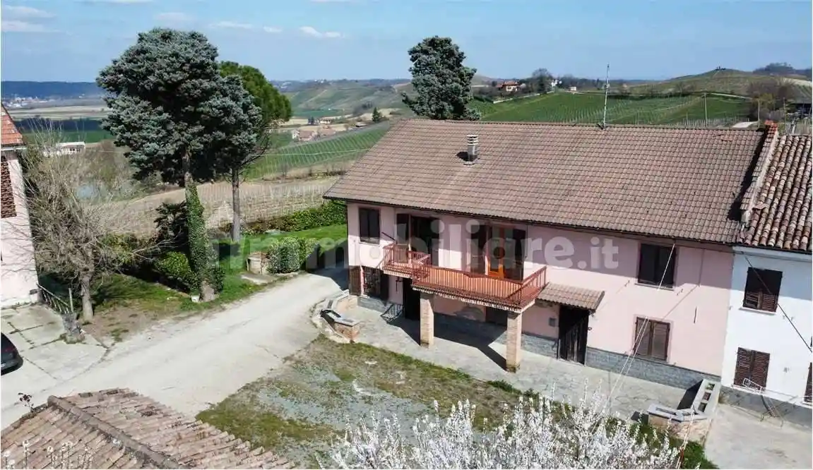 Rustico - Casale in vendita a Nizza Monferrato