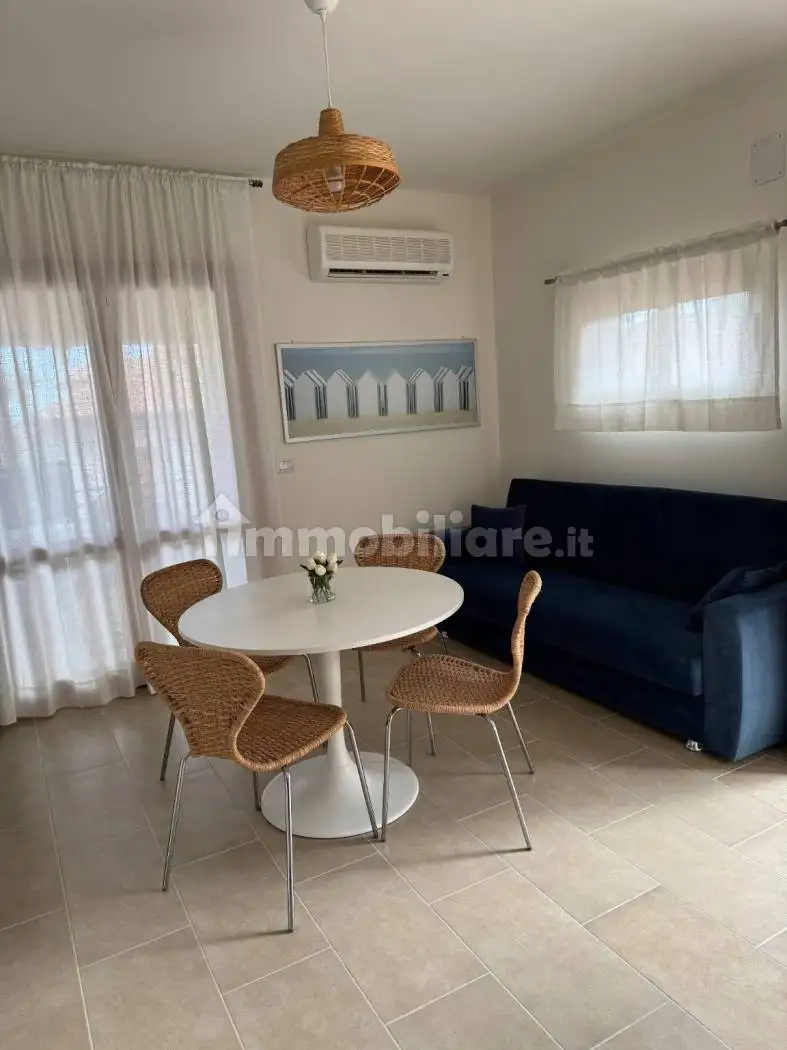 Appartamento in affitto a Letojanni