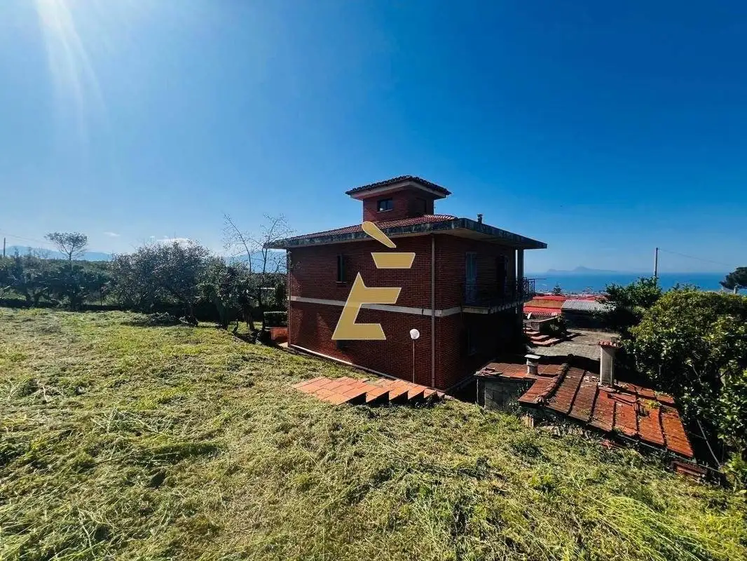 Villa in vendita a Torre del Greco