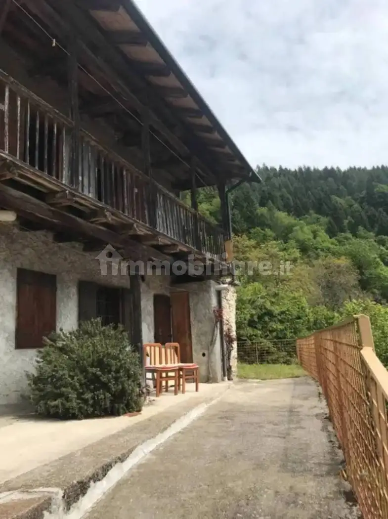 Rustico - Casale in vendita a Lamon