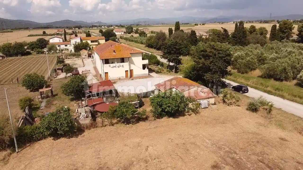 Appartamento in vendita a Campiglia Marittima
