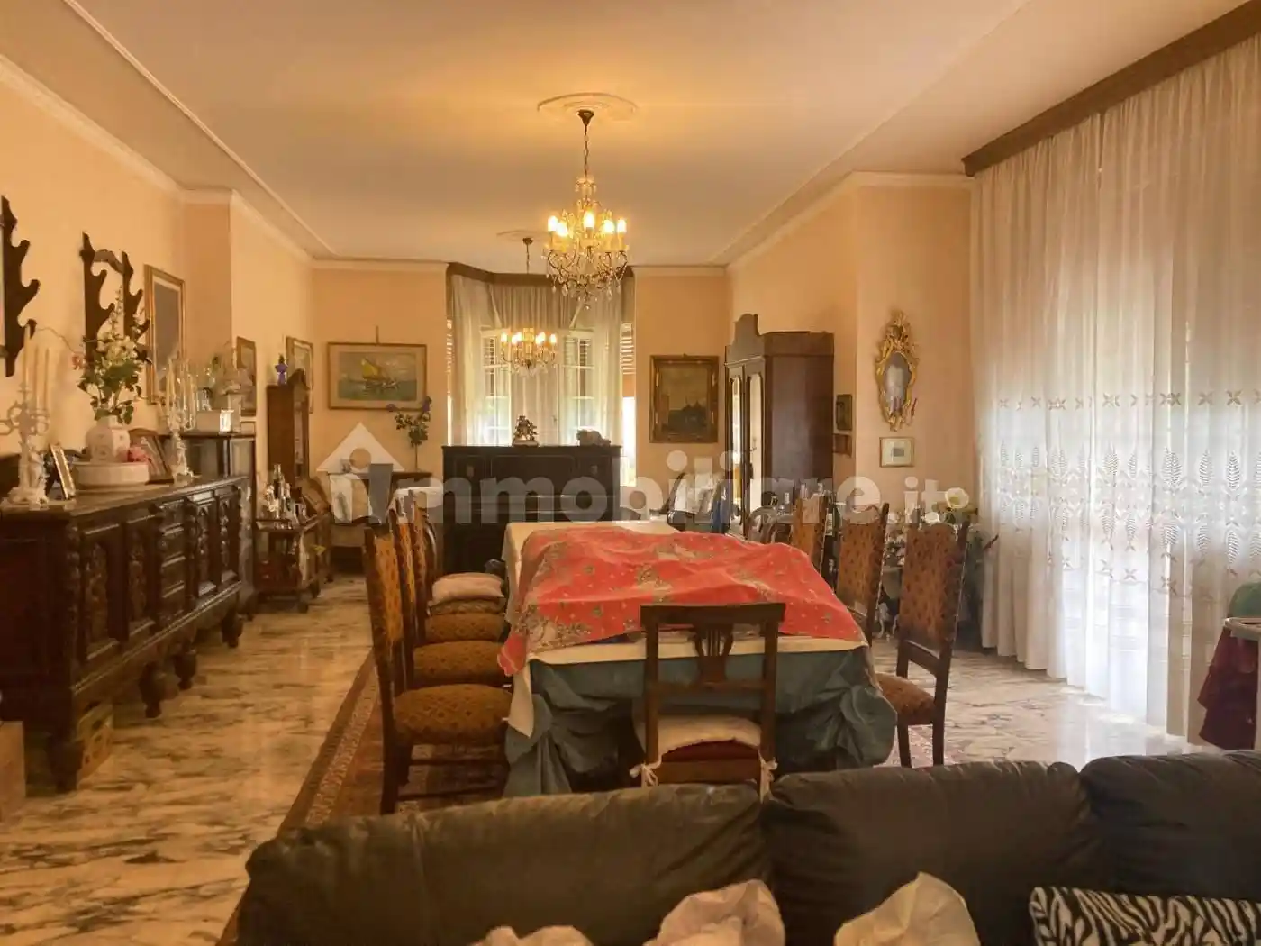 Villa in vendita a Mantova