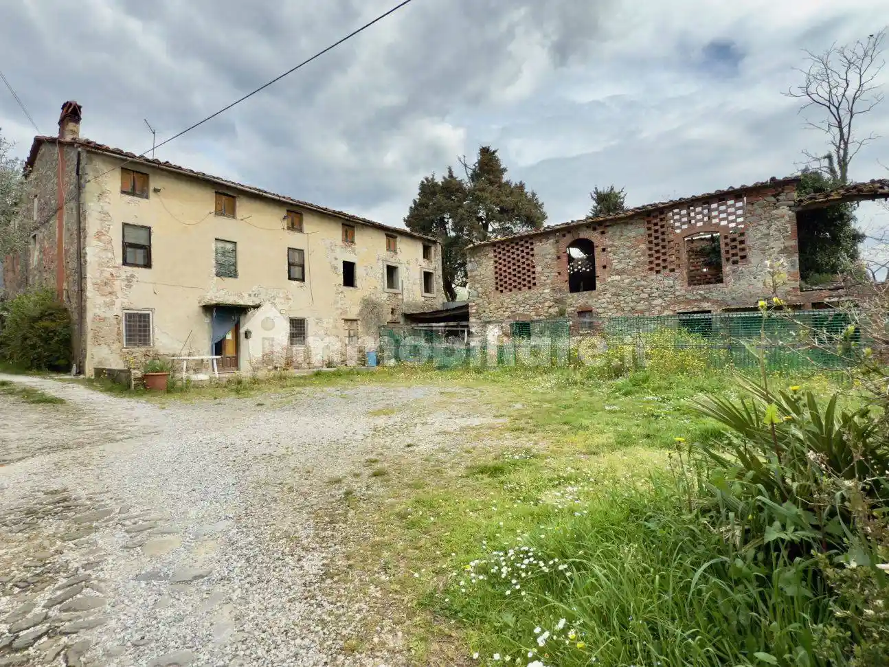 Rustico - Casale in vendita a Capannori