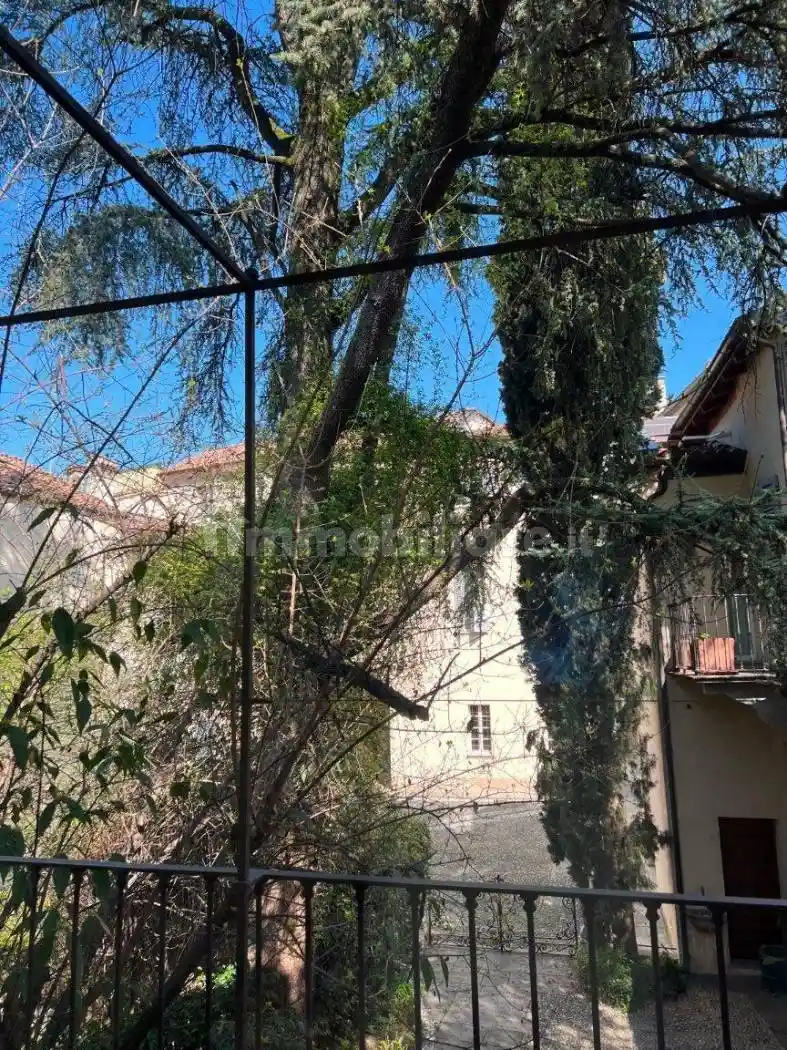 Casa indipendente in vendita a Piacenza