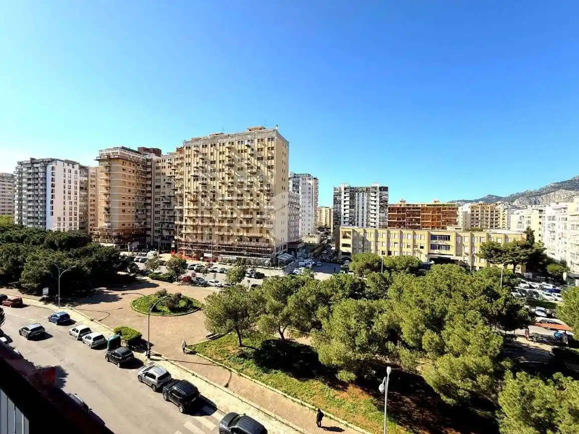 Appartamento in vendita a Palermo