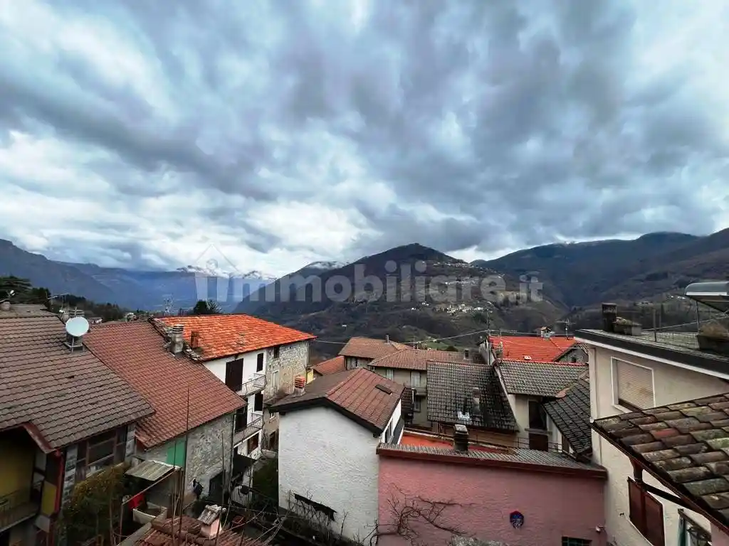 Casa indipendente in vendita a Alta Valle Intelvi